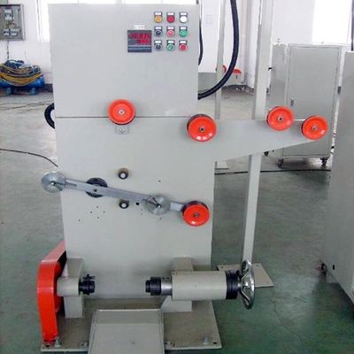 Un bon prix. Machine de remboursement pour l'extrudeuse de câbles Machine de ligne d'extrusion de câbles Machine de fil en ligne