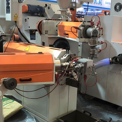 Ligne de production de câbles d'extrusion pour câbles électriques revêtus en PVC PE
